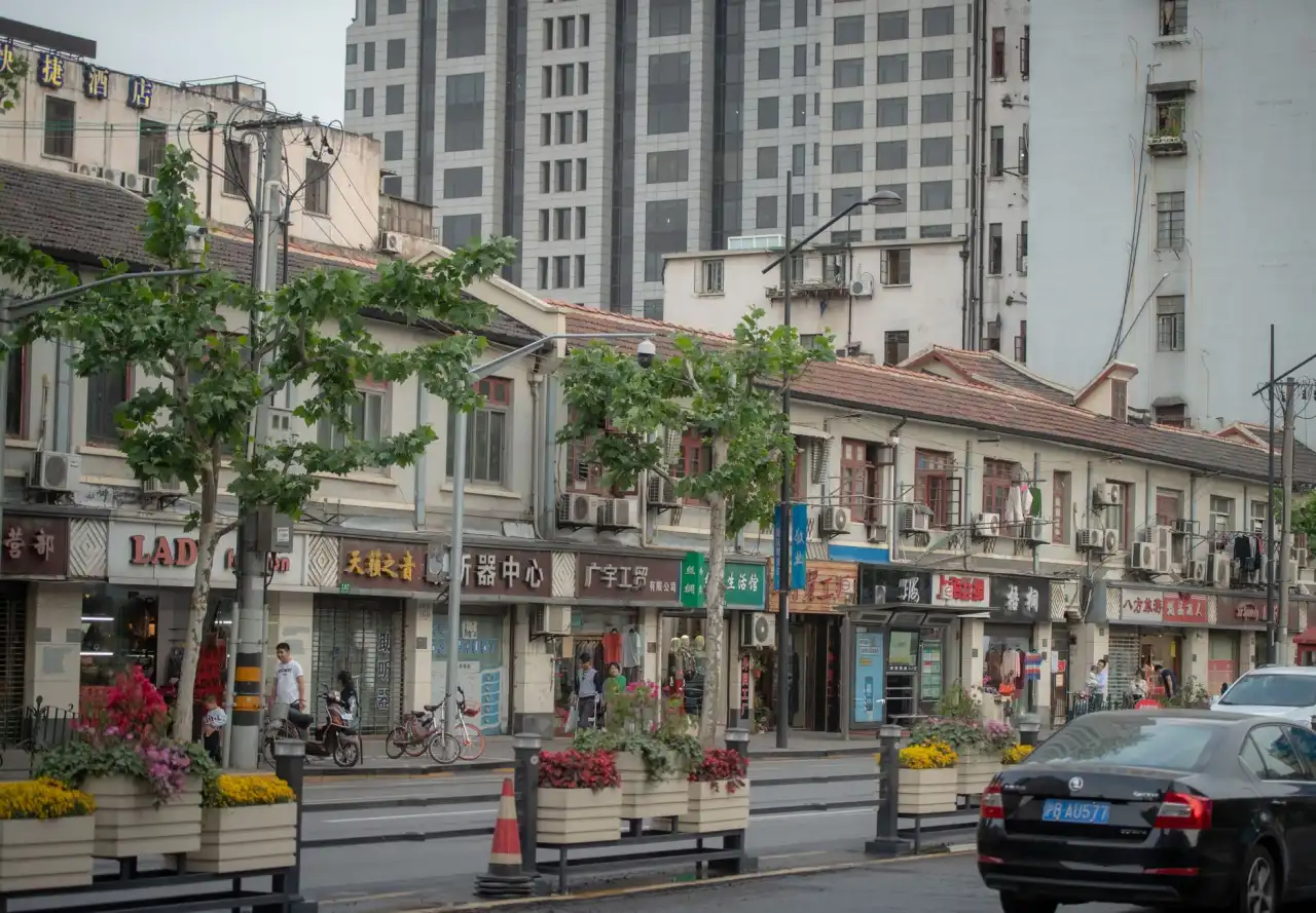 早教益智玩具选购指南：积木与拼图的功能差异与搭配建议